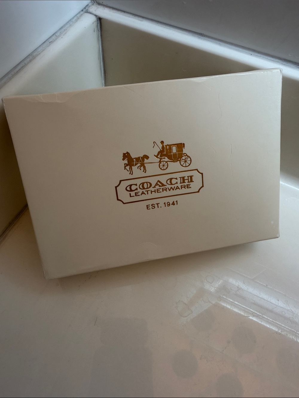 Coach Leatherware Vintage Cream Gift Box with Gold Horse & Carriage Logo 5"x7"
